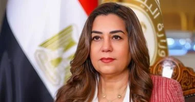 وزيرة التنمية المحلية تهنئ رئيس الجمهورية ورئيس الوزراء بعيد العمال