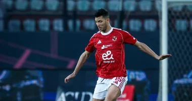الأهلي يرحب بانتقال أشرف داري إلى كالمار السويدي بشكل نهائي