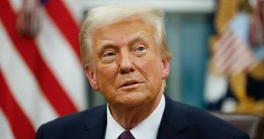 اتهام مدير FBI السابق بمحاولة اغتيال ترامب.. والدليل شفرة سرية على الشاطئ