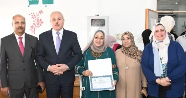 رئيس جامعة قناة السويس يكرم الفائزين بجائزة الإرادة الذهبية لمتحدى الإعاقة