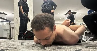 وصف نفسه بالقاتل الفيدرالى الودود..رسائل تكشف دوافع منفذ الهجوم على حفل ترامب