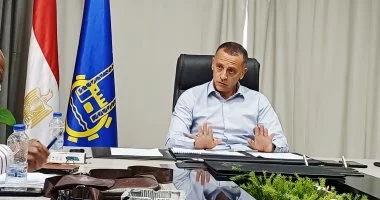 محافظ أسوان: ليس لدينا نقص فى المواد البترولية والأزمة الحالية مفتعلة بسبب السرقة