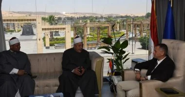 وكيل الأزهر يلتقى محافظ أسوان لبحث تعزيز التعاون ودعم الأنشطة الدعوية بالمحافظة