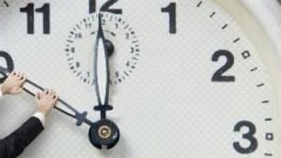 عودة التوقيت الصيفي 2026 في مصر.. موعد تقديم الساعة رسميًا وفق القانون الجديد