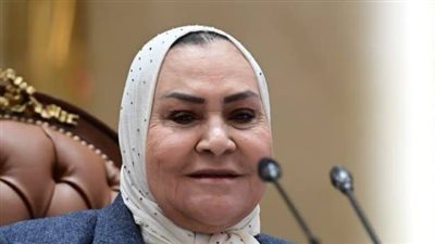 التفتيش والتأكد من الهوية بديل عن منع دخول المنتقبات