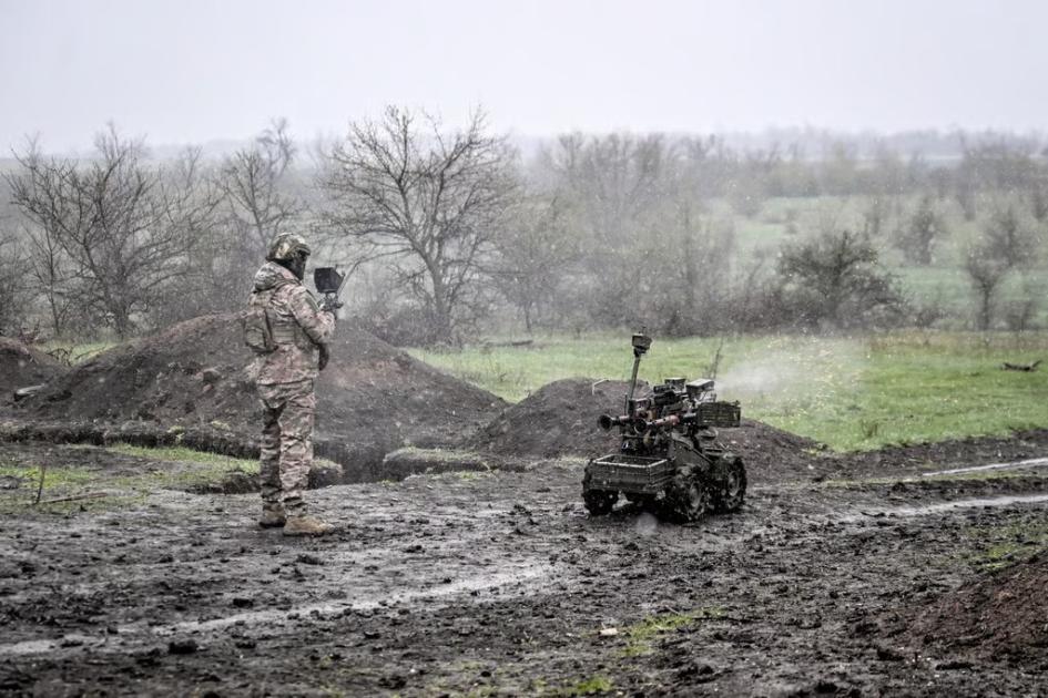 روبوتات انتحارية.. سلاح أوكراني لتدمير المواقع الروسية الحصينة