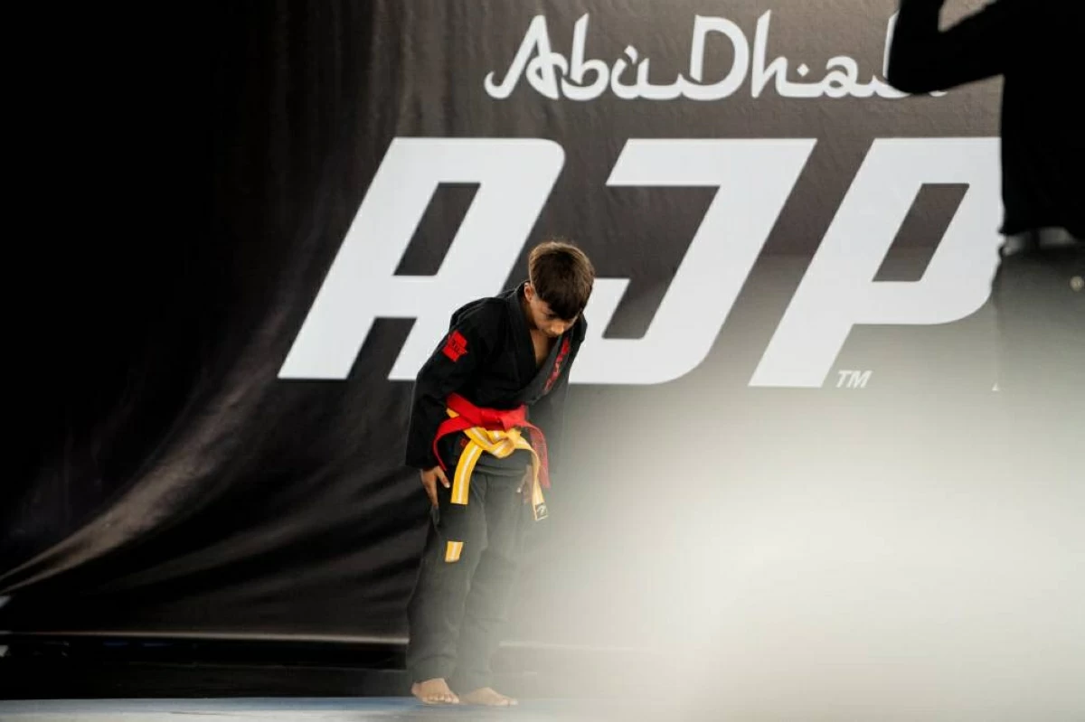 ستاد الاهلي :  رابطة أبوظبي تواصل نشر الجوجيتسو عالمياً عبر محطة الإكوادور