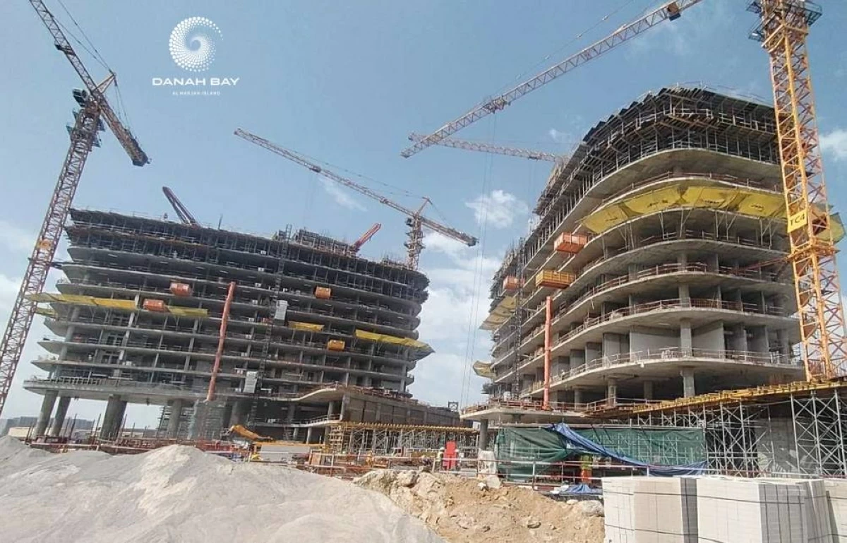 «دبي للاستثمار العقاري» تحقق مليونَي ساعة عمل آمنة في مشروع «دانه بيى»