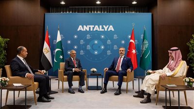 وزراء خارجية مصر وتركيا وباكستان والسعودية يجتمعون فى أنطاليا.. والأزمة الإيرانية في الصدارة