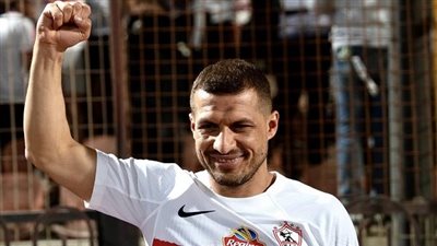 “لكل بداية نهاية”.. طارق حامد نجم الزمالك السابق يعلن إعتزاله كرة القدم ويودع الملاعب