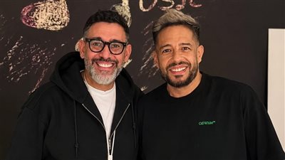 عمرو مصطفى يتصدر ألبوم محمد حماقي الجديد “سمعوني” بسبع أغاني