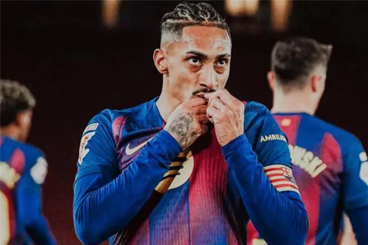 رافينها يوضح موقفه النهائي مع برشلونة ويؤكد استقلاليته عن لامين يامال