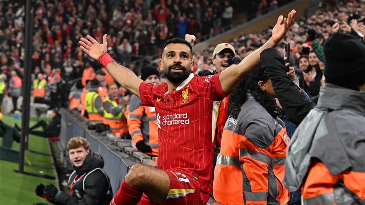 حالة محمد صلاح بشأن مشاركته مع ليفربول في مواجهة أستون فيلا بالدوري الإنجليزي