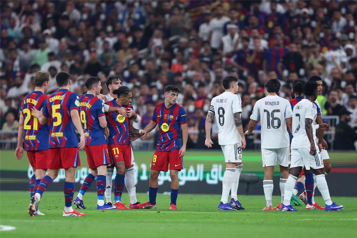 لاعب برشلونة يقترب من الانتقال إلى الهلال السعودي براتب 90 مليون يورو