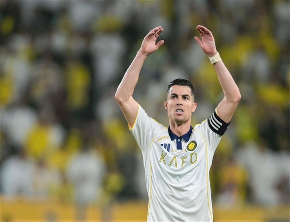 النصر يتصدر الدوري السعودي بعد سبعة أعوام ورونالدو يحقق لقبه الأول