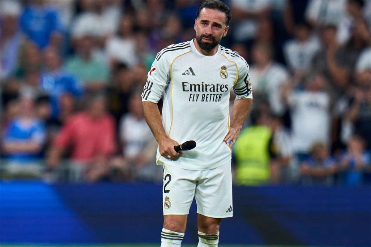 كارفاخال يلقي تحية وداعية مؤثرة لريال مدريد ويذكر الجيل الذهبي