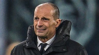 ميلان يقرر إقالة أليجري وفريق الإدارة عقب خسارة في التأهل لدوري الأبطال