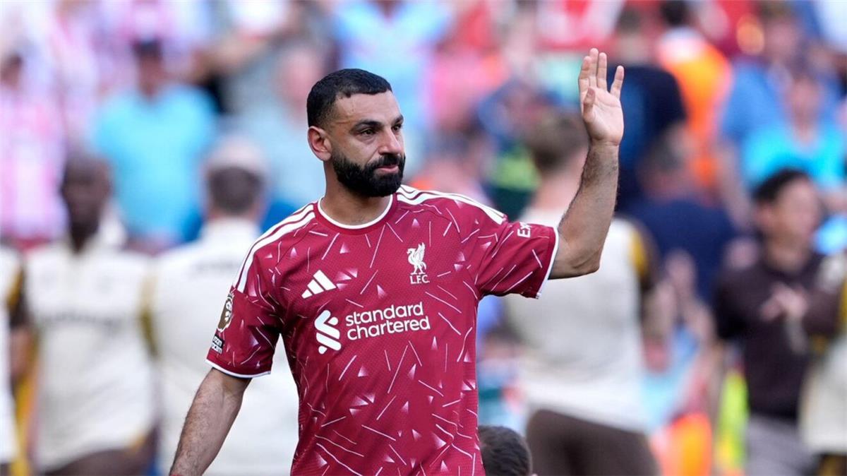 يوفنتوس يستهدف استخدام لاعب ليفربول في مفاوضات ضم محمد صلاح