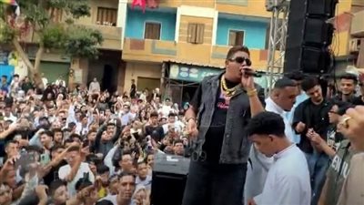 حمو بيكا يحيي حفلاً شعبياً كبيراً في منطقته بمناسبة عيد الأضحى ويبهج الأطفال