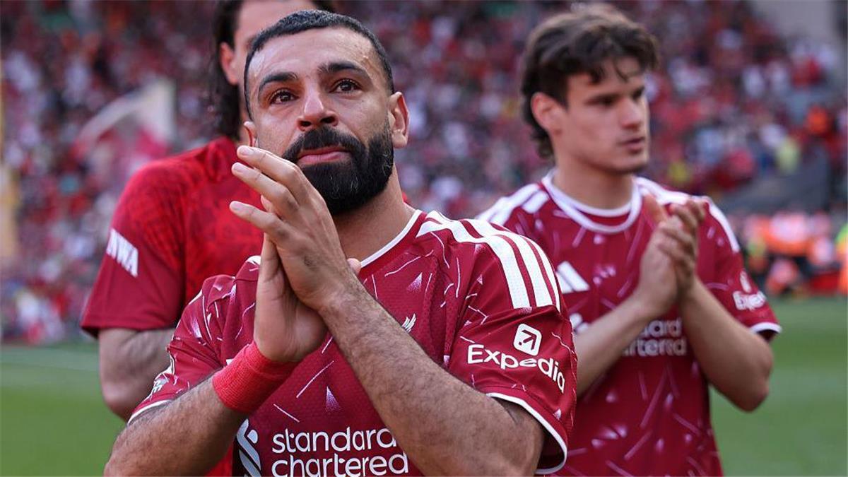 سونيس ينتقد محمد صلاح: رحيله لم يكن محترمًا وتصريحاته تعكس أنانية واضحة