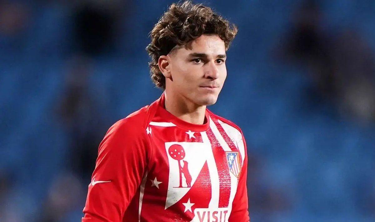 أتلتيكو مدريد يحدد قيمة قياسية لرحيل جوليان ألفاريز وفقًا لماركا
