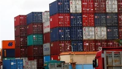 تأثير اضطراب التجارة العالمية: من يتحمل الأعباء حاليا