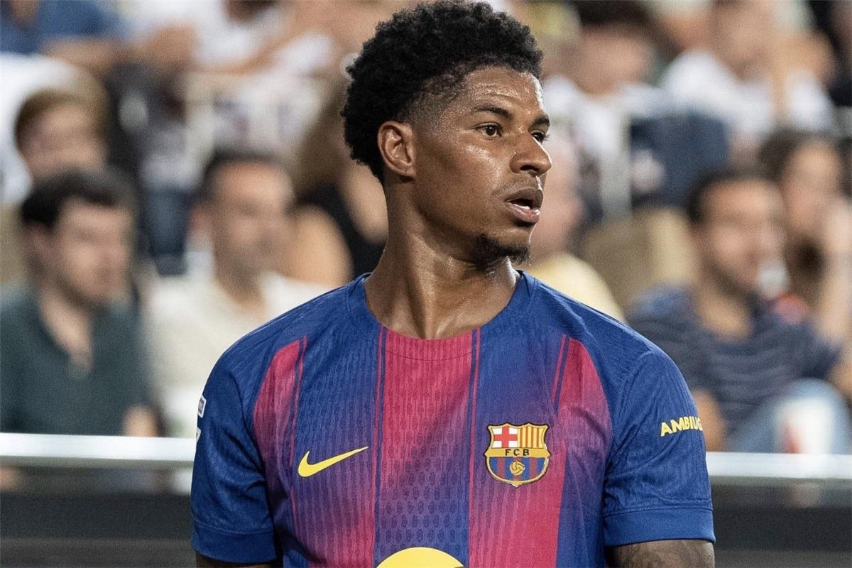 مصير ماركوس راشفورد في برشلونة بعد انضمام جوردون للفريق