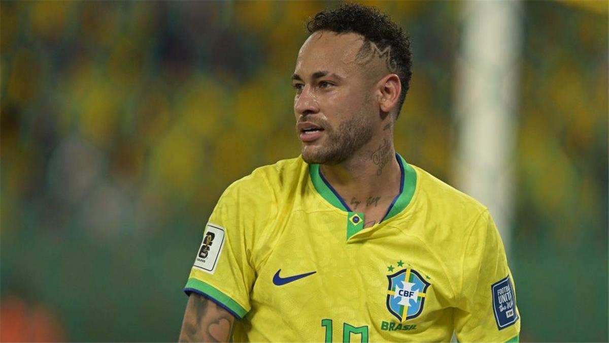 أنشيلوتي يشرح حالة نيمار وفرصه في كأس العالم مع المنتخب البرازيلي