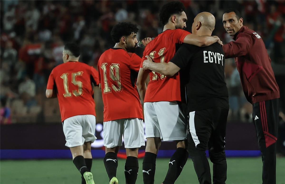 هاني أبو ريدة يعبر عن ثقته في أداء لاعبي منتخب مصر ويؤكد توقعاته بنجاحات بارزة في كأس العالم