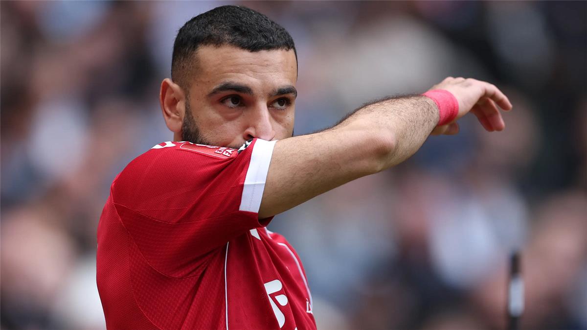 كيث واينس: ليفربول نجح في إدارة موقف محمد صلاح بحكمة