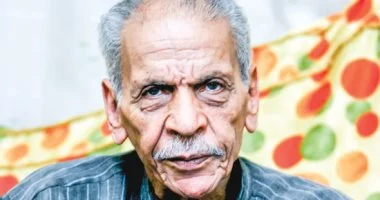محكمة تصدر قرارًا بإلزام شركتين بالتعويض وحماية إرث الشاعر أحمد فؤاد نجم