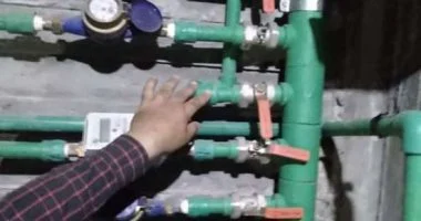 القبض على المتهم بسرقة دراجة نارية وصنابير مياه من داخل مسجد: تفاصيل الحادث