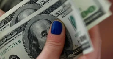 تحديث أسعار الدولار أمام الجنيه المصري اليوم السبت في البنوك