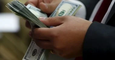 سقطوا فى قبضة الأموال العامة.. كواليس الإيقاع بسماسرة الوهم بالنزهة والسلام