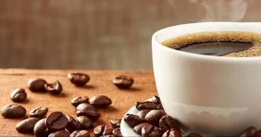 ارتفاع أسعار القهوة عالميًا نتيجة التغيرات المناخية والنزاعات وتأثير القوانين الأوروبية على السوق