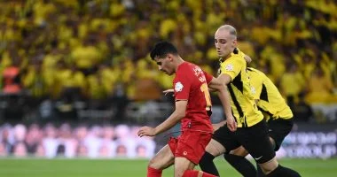 اتحاد جدة يستضيف ضمك في مواجهة حاسمة بدوري المحترفين السعودي