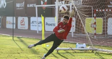 محمد سيحا ينتظر قرار نهائي بشأن مصير الشناوي وشوبير وحمزة علاء في الأهلي