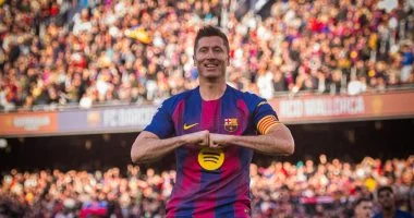 الهلال يقدم عرضًا سنويًا بقيمة 90 مليون يورو لضم ليفاندوفسكي