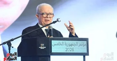 حسين عيسى يؤكد استمرار تسجيل شركات قطاع الأعمال العام في سوق الأوراق المالية