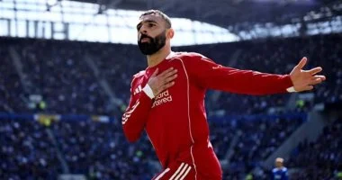 من هو اللاعب الوحيد الذى بكى بسبب رحيله عن ليفربول؟.. صلاح يكشف الاسم