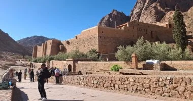 سانت كاترين تسجل ارتفاعًا ملحوظًا في حركة السياحة وتنوع الزوار