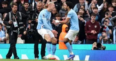 عمر مرموش يقود مانشستر سيتي في مواجهة حاسمة أمام كريستال بالاس للحفاظ على طموحات الدوري
