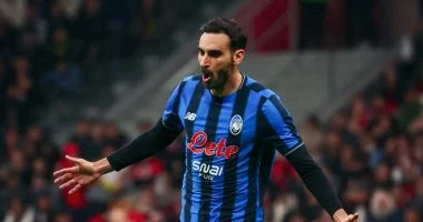 ميلان يتلقى هدفين في الشوط الأول أمام أتالانتا بالدوري الإيطالي – فيديو