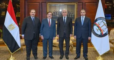 النائب العام يلتقي رئيس محكمة استئناف أسيوط لمناقشة سبل تعزيز التعاون القضائي