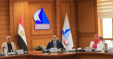 جامعة كفر الشيخ تركز على تعزيز البحث العلمي باستخدام الذكاء الاصطناعي ومكافحة التنمر