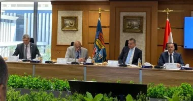 محافظ الإسكندرية يترأس اجتماع صندوق التنمية الحضرية لمناقشة تطوير البنية التحتية