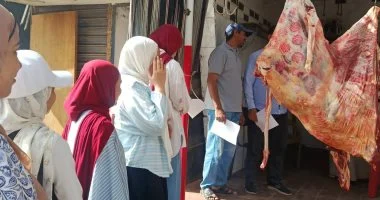 توعية المواطنين والجزارين بأرمنت للحفاظ على شبكات الصرف الصحي قبل العيد – تقرير مصور