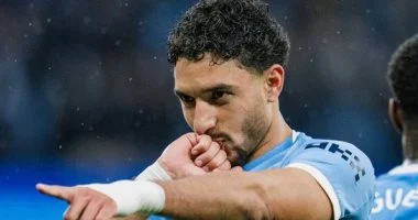 مانشستر سيتي يهيمن على كريستال بالهجمات ويختتم الشوط الأول بهدفين من مرموش وسيمينيو – فيديو