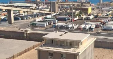 موانئ البحر الأحمر تستقبل 18 ألف طن و1011 شاحنة بضائع متنوعة خلال فترة التداول