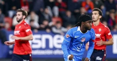 أتلتيكو مدريد يتجاوز أوساسونا في مباراة مشوقة رغم طرد يورينتي